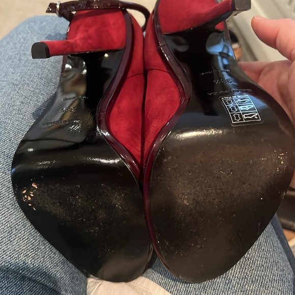 Balenciaga Elegant Red Suede Peep-Toe Heels - Picture 7 of 7
